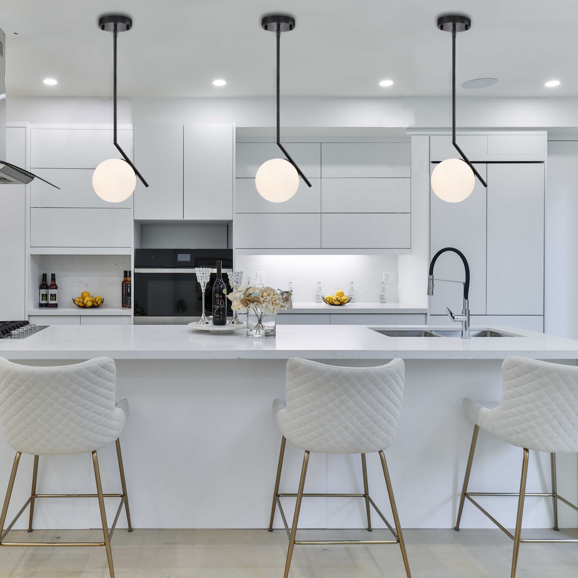 Black Pendant Light Modern Pendant Light Fixtures Globe Pendant Lighting for Kitchen Island 1-Light