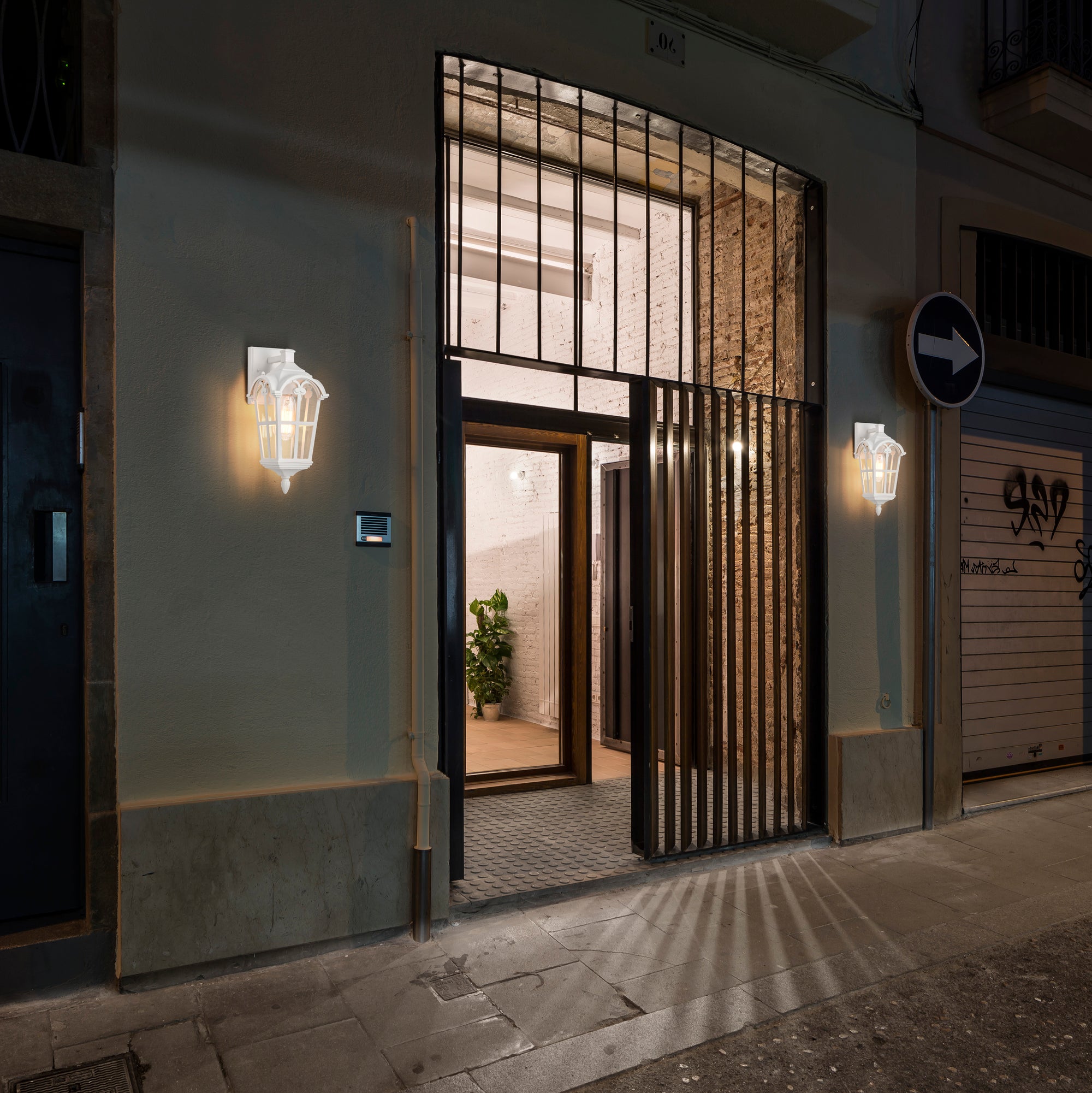 White Modern Outdoor Wall Light Clear Glass Exterior Light Fixture