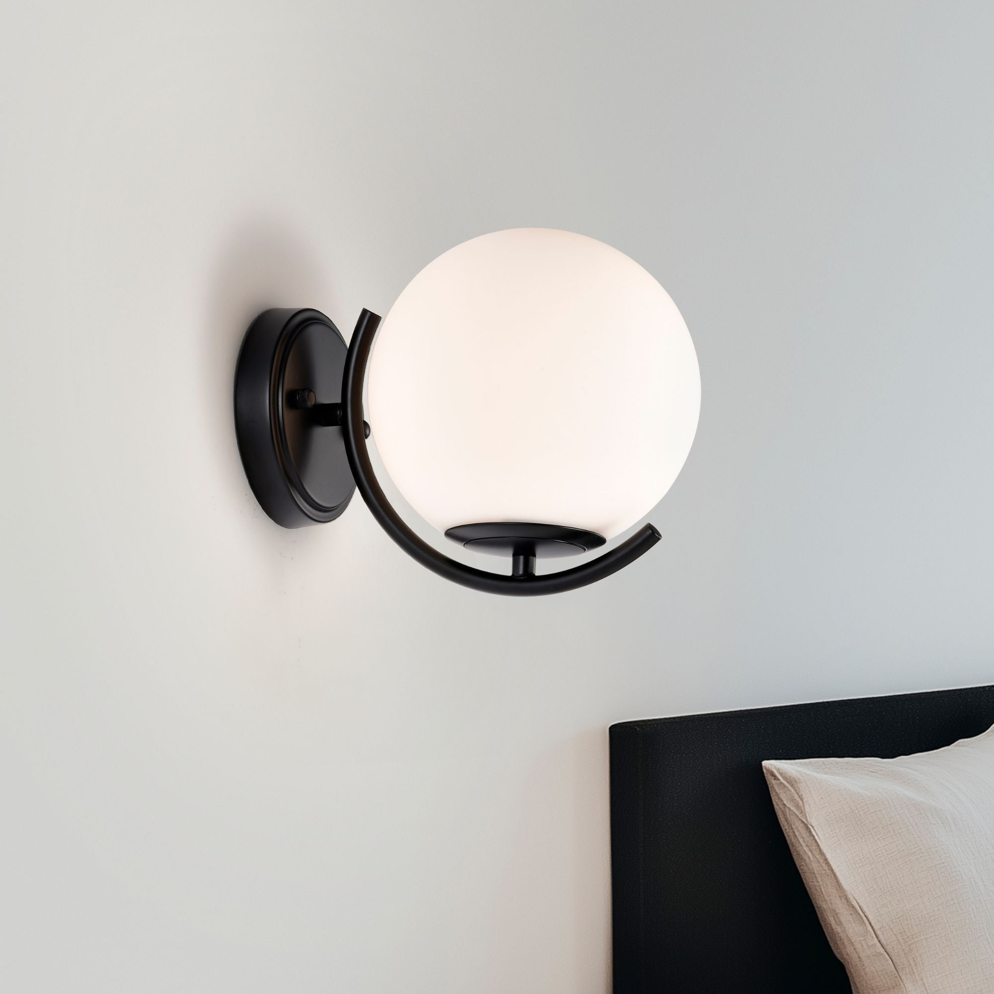 COTTAGE LIFE Black Wall Sconce Light Mid Century Modern Globe Wall Light with 180MM Large Glass Lampshade Black Glass Wall Sconce for Bedroom 1 Pack
